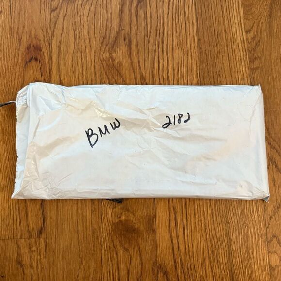 BMW License Plate Frame In Silver Set of 2 NWT - Picture 6 of 6